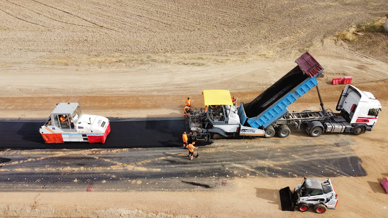 Asfaltecno Obras Y Servicios Sa. - empresa de reformas