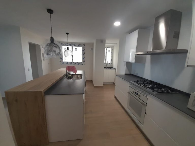 Axiom Construcciones y Reformas SL