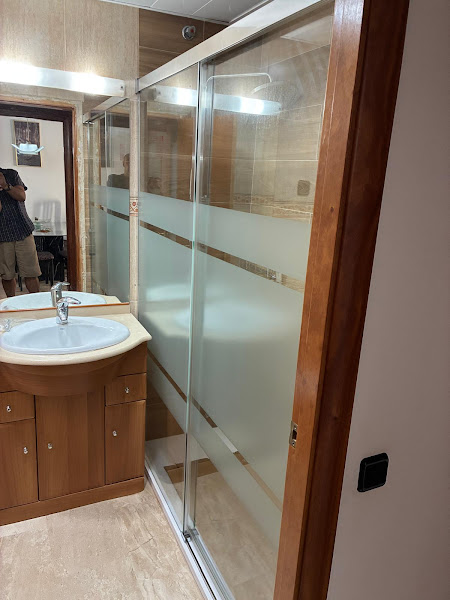 BDNSTORE · Reformas integrales e interiorismo en Badalona