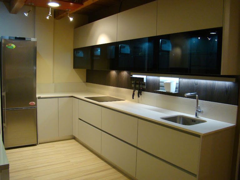 Dintel Cocinas y Baños