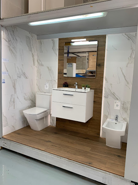 El Baño Barato