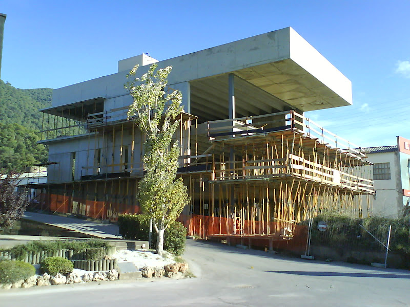 ESOROSA (Estructuras y Obras La Roca SL) - empresa de reformas