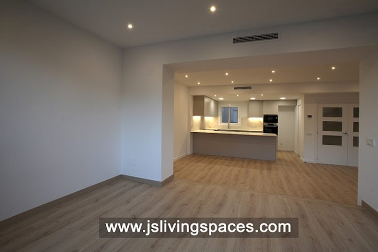 J&S Living Spaces, S.L.