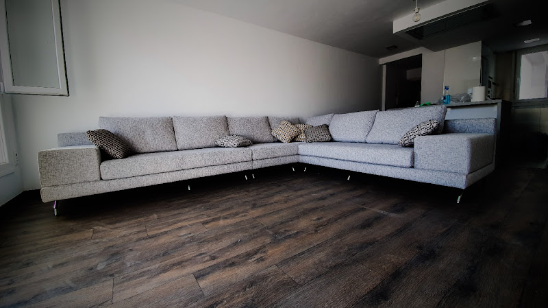 Pluss Sofa Linea Actual Sl - empresa de reformas