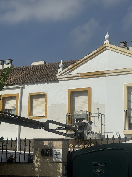 REFORMAS Y CONSTRUCCIONES JOSÉ MANUEL GUILLÉN FERNÁNDEZ